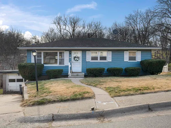 711 English Ln, Dubuque, IA 52003