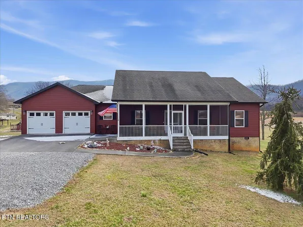 120 County Line Rd, Dandridge, TN 37725