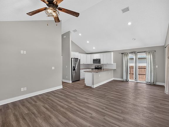 5th image of 2855 N 8th St