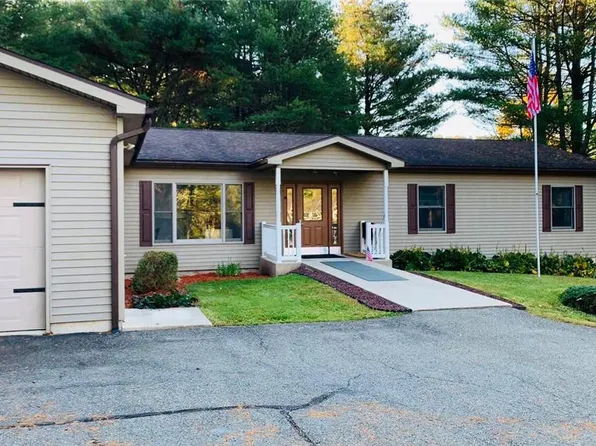 2950 Forest St, Lehighton, PA 18235