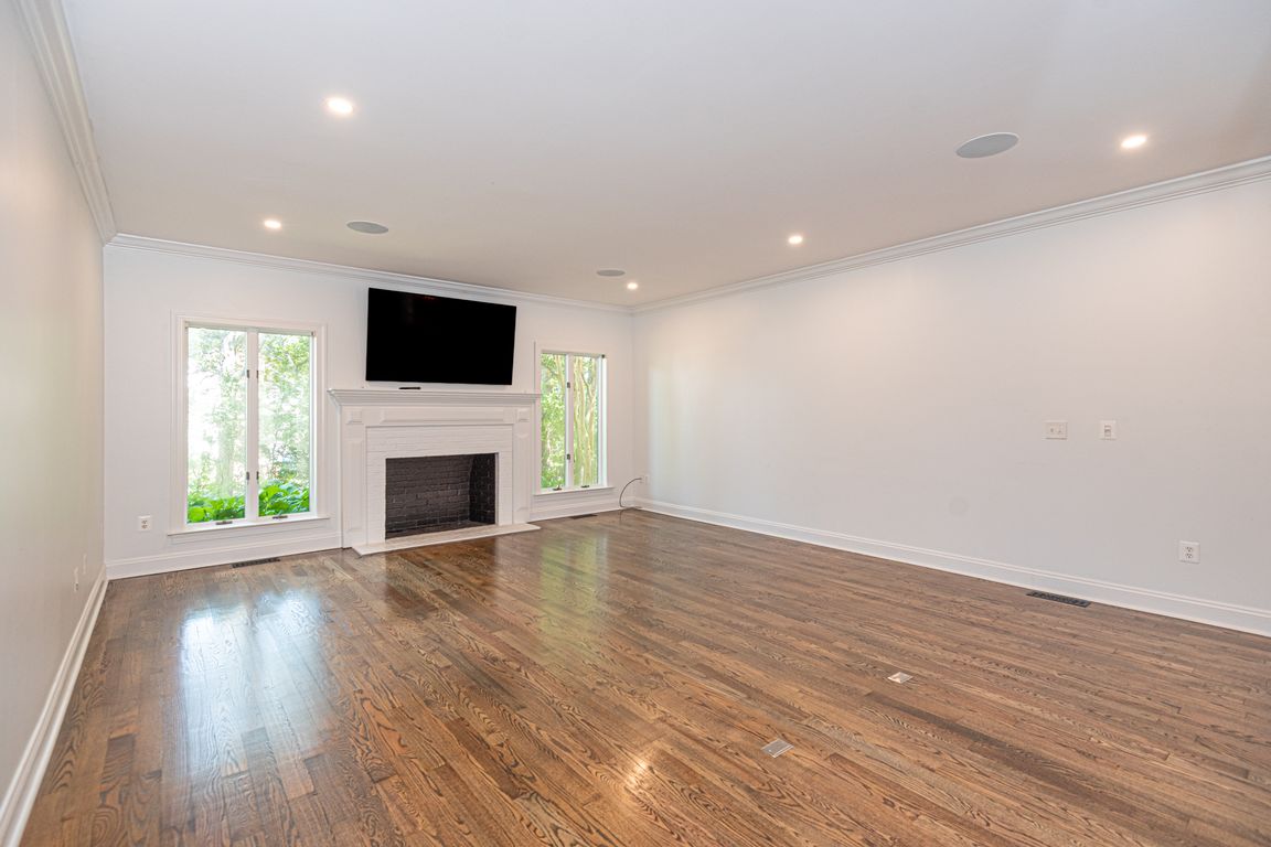 next background image