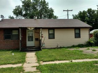 224 Nobes St, Holdrege, NE 68949