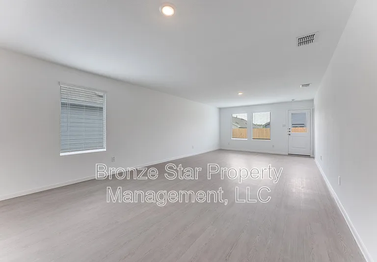 3812 Ontario Way — Photo 5