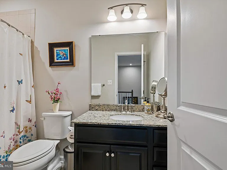 8261 Kippis Rd — Photo 31