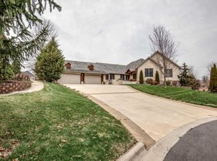 8204 Quail Ridge Ct, Nixa, MO 65714