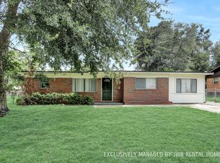 7725 Lake Park Dr, Jacksonville, FL 32208