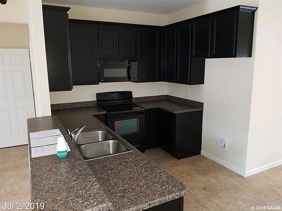 4th image of 7727 NW 20th Dr