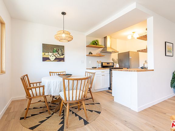5th image of 2135 Bellevue Ave #9