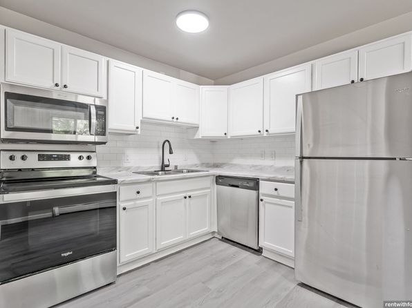 2001-2015 Evans St #819