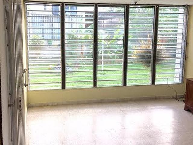 2nd image of E2 Calle E