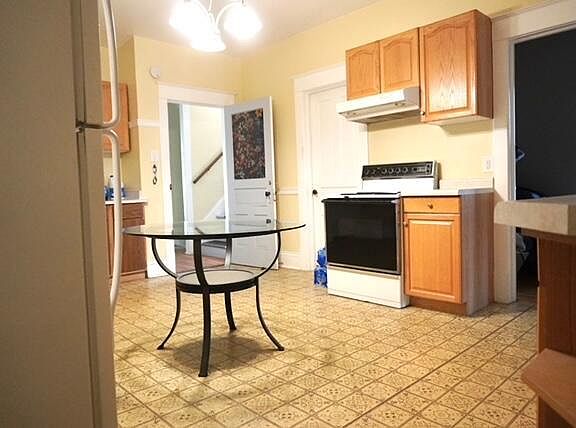 4th image of 2669 S 14th STREET