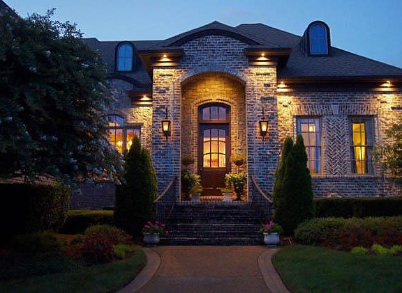 5th image of 1695 Jacobs Dr