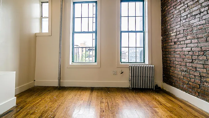 Rented by Nooklyn NYC LLC | media 6