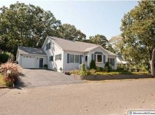 1422 Holmes Ave, Toms River, NJ