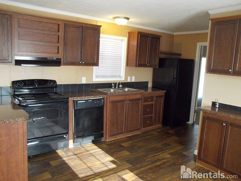 2nd image of 1110 Alicia Ann Dr Lot 67