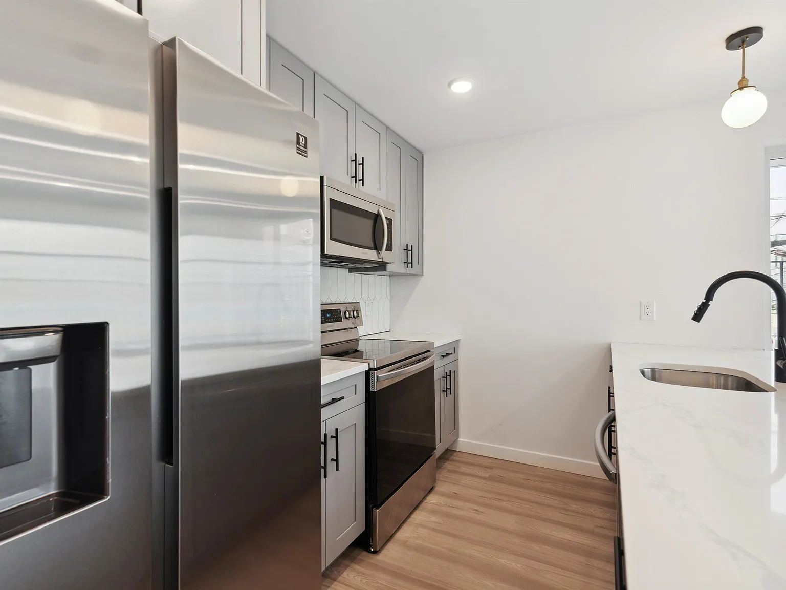 1338 N 15th ST Unit B1 — Photo 3
