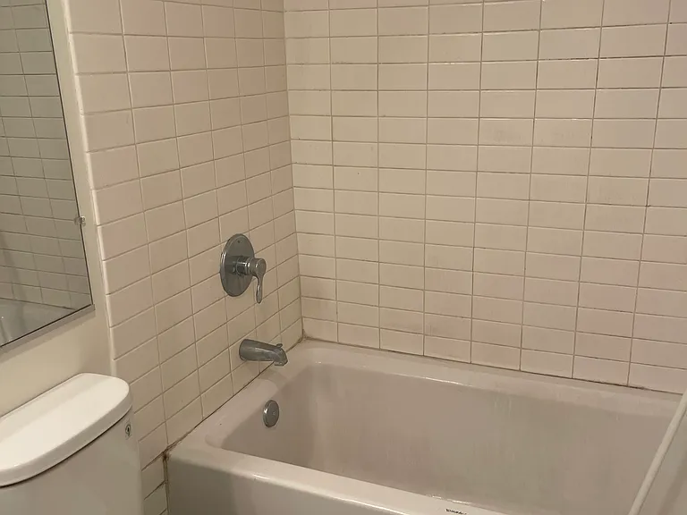 1239 E Lexington Dr #3 — Photo 8