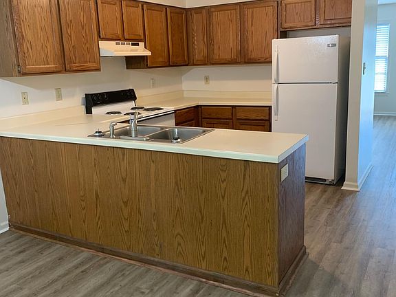 4th image of 124 Crystal Pines Ct #124