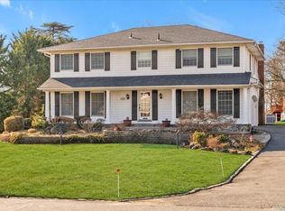 155 Willow Rd, Woodmere, NY 11598