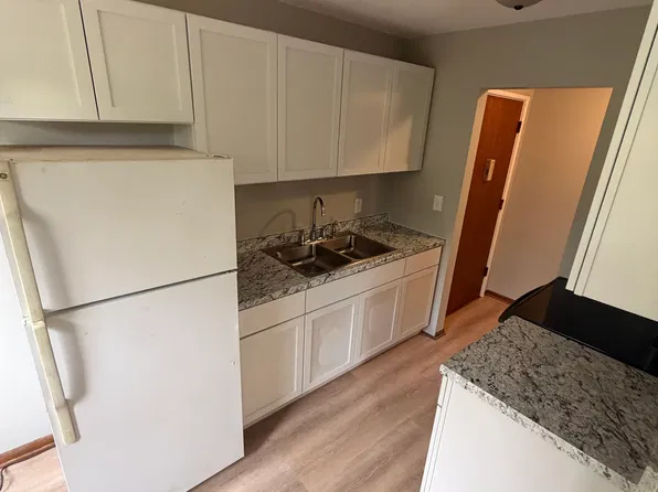 1040 Agate St, 1040 Agate St #4b5a40e4f, Saint Paul, MN 55117
