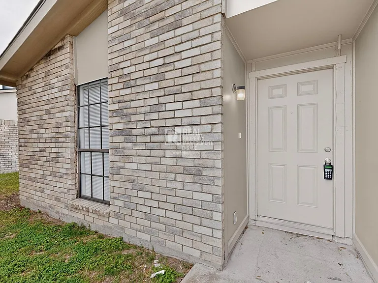 5217 Aberdean Trl — Photo 5