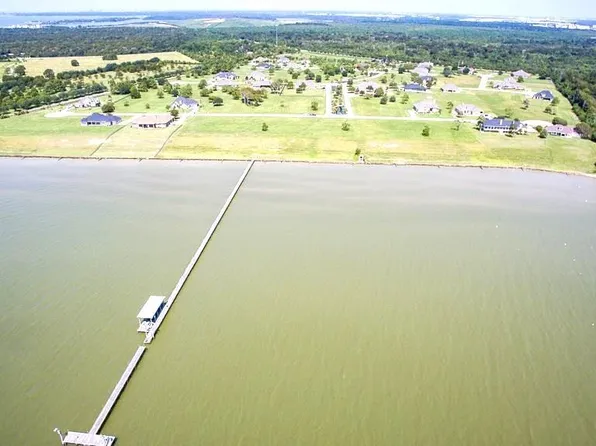 6403 Dow Reef Dr, Beach City, TX 77523