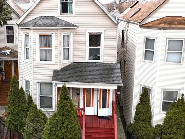 2947 N Kimball Ave, Chicago, IL 60618