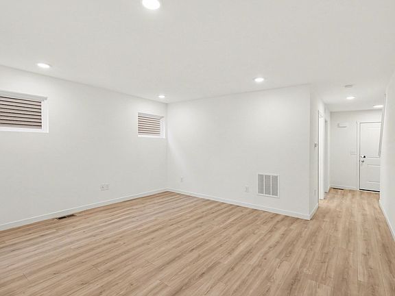 5th image of 6200 Aurelius Rd