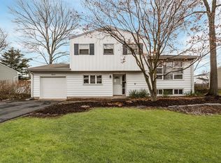 18 Dutch Hollow Dr, Orangeburg, NY 10962