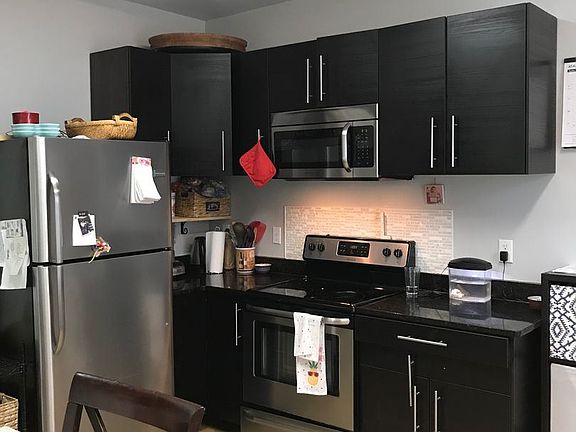2nd image of 430 Greenfield Ave #10291684