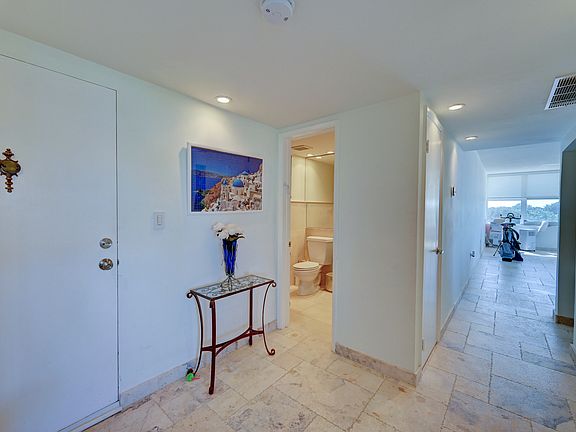 4th image of 888 Intracoastal Dr