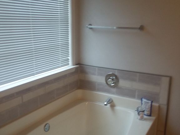 3rd image of 405 Bottesford Dr NW