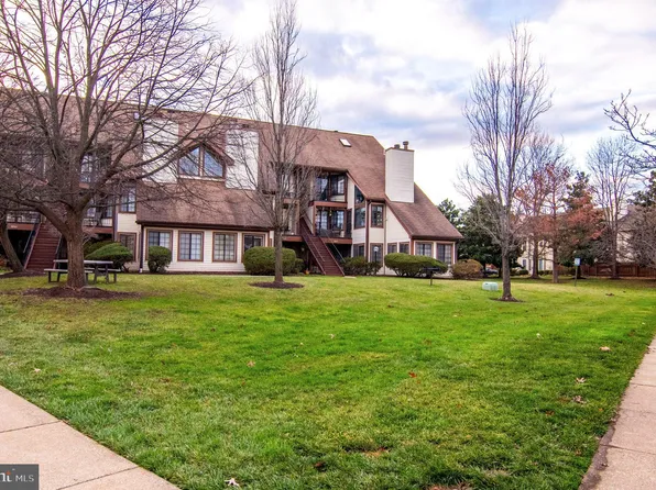 6003 Curtier Dr #6003E, Alexandria, VA 22310