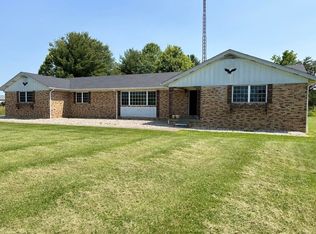 2385 E Highway 80, Russell Springs, KY 42642