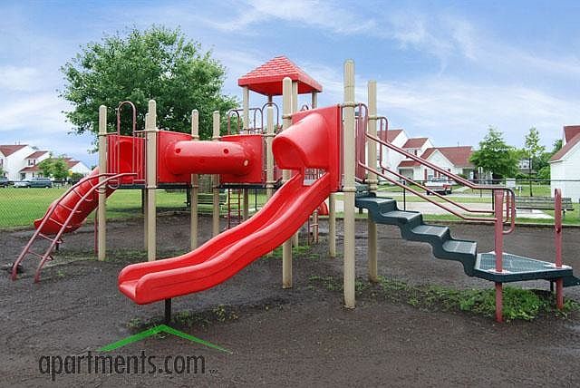 2nd image of 1501 Arons Cir