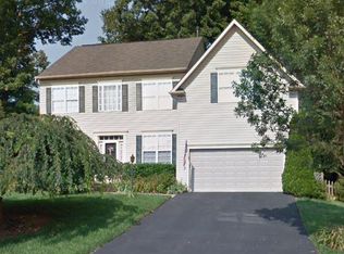 4360 Edinborough Ct, Woodbridge, VA 22193