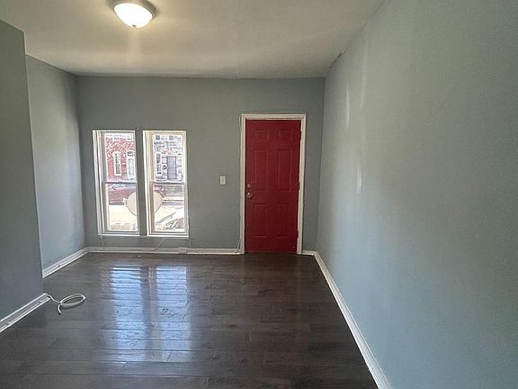 4th image of 337 S Mount St