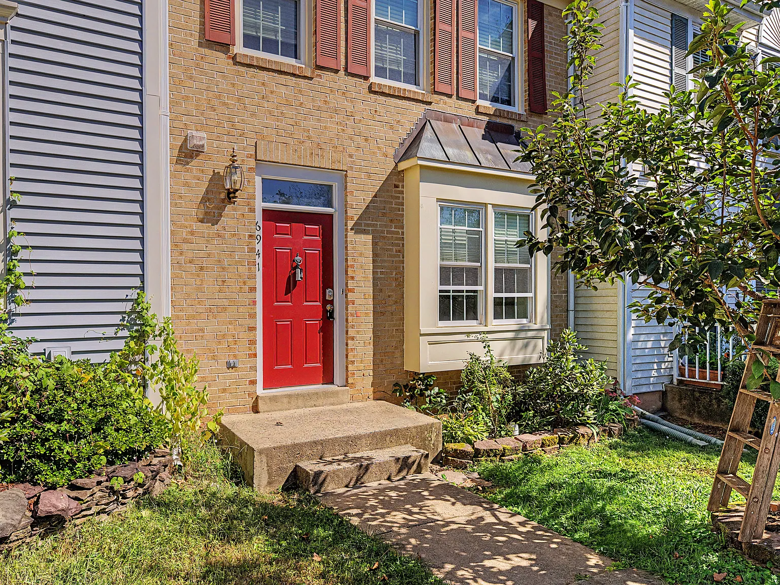 3 bed, 3.5 bath, 1767 sqft, $2,800 — Photo 2