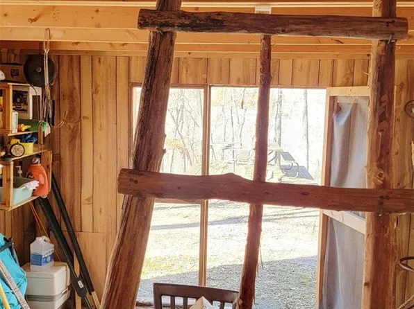 17105 Deer Mountain Rd, Marthasville, MO 63357