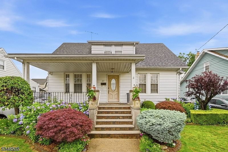 1st image of 117 Richmond Ave