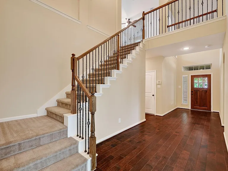 74 S Sawbridge Cir — Photo 32
