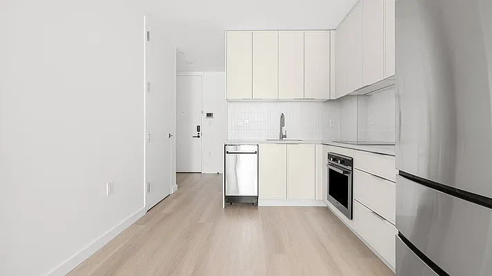 Rented by Twin Group | media 31