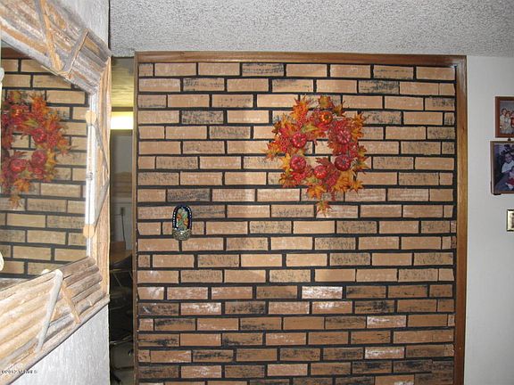 4th image of 303 N Douglas Ave