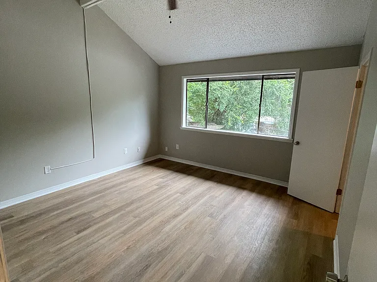 1314 Sharlo Ave — Photo 12