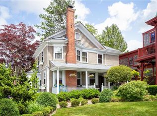 5 Whitfield Pl, Newport, RI 02840