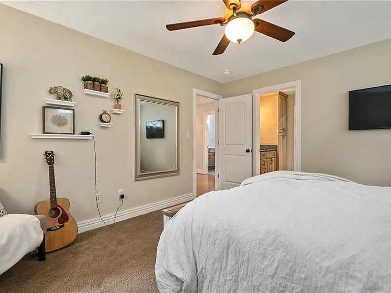 214 Doyle Way — Photo 17
