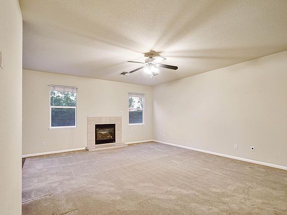 4th image of 930 Countrywood Circle