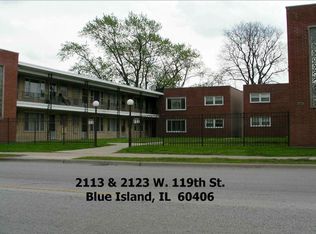 2113 119th St APT 14, Blue Island, IL 60406