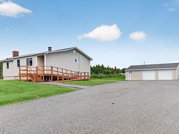 2nd image of 25 Hadley Lake Road