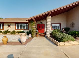14207 Tawya Rd, Apple Valley, CA 92307
